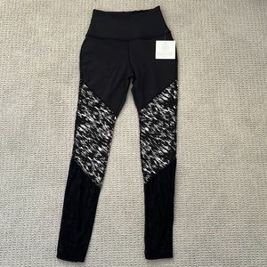 Beyond Yoga Panel Mesh Black Leggings M